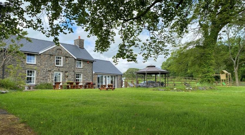 Photo of in Capel Bangor (73932)
