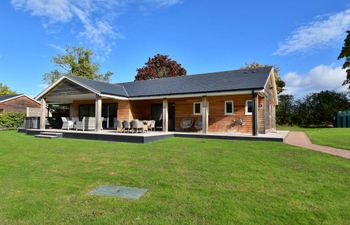 Log Cabin in Shropshire Holiday Cottage