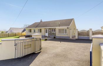 3 Bed in Clynderwen Holiday Cottage
