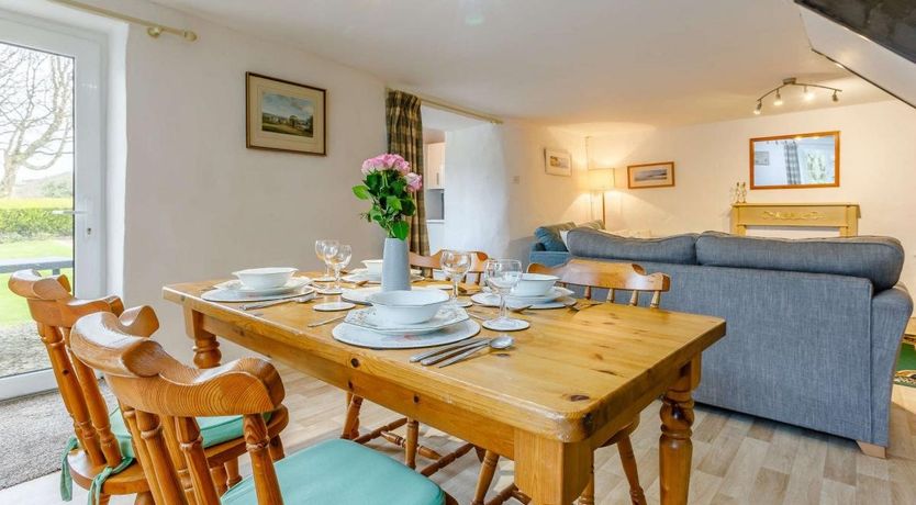 Photo of 2 Bed in Hartland