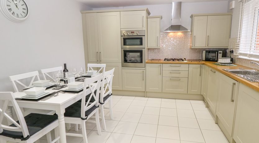 Photo of Chinefields