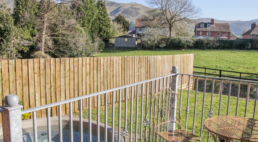 Photo of Old Hall Barn 2