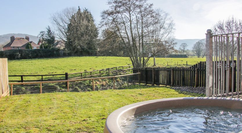 Photo of Old Hall Barn 2