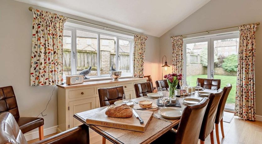 Photo of 4 Bed in Leavening