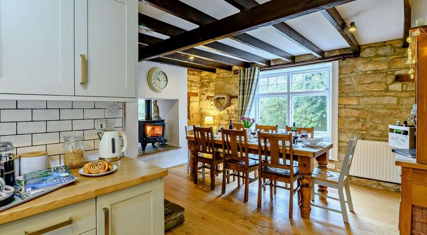 Photo of 4 Bed in Whitby