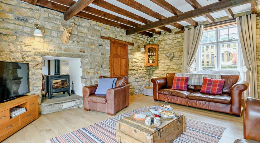 Photo of 4 Bed in Whitby