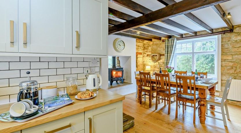 Photo of 4 Bed in Whitby