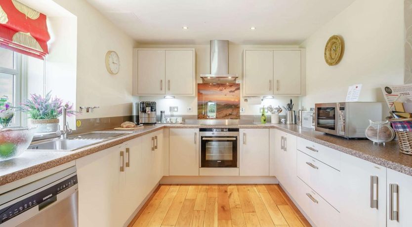 Photo of 4 Bed in Middlesbrough