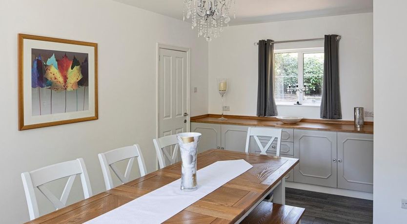 Photo of 4 Bed in Leathley