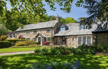 4 Bed in Leathley Holiday Cottage