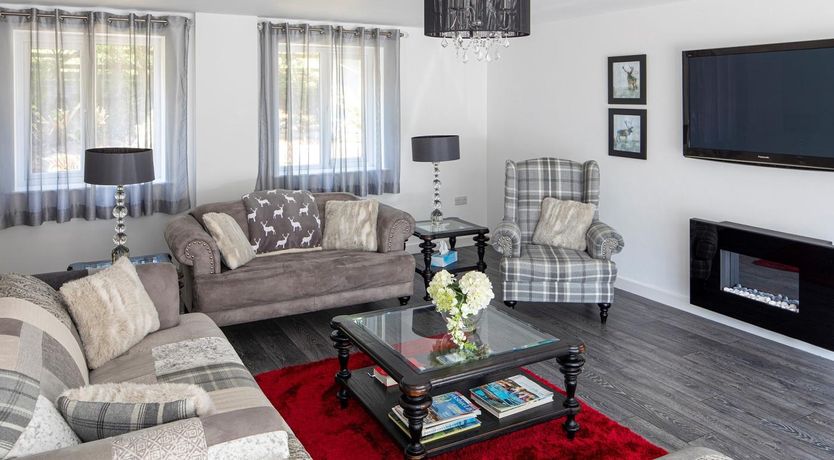 Photo of 4 Bed in Leathley