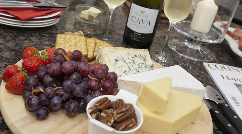 Photo of 4 Bed in Leathley