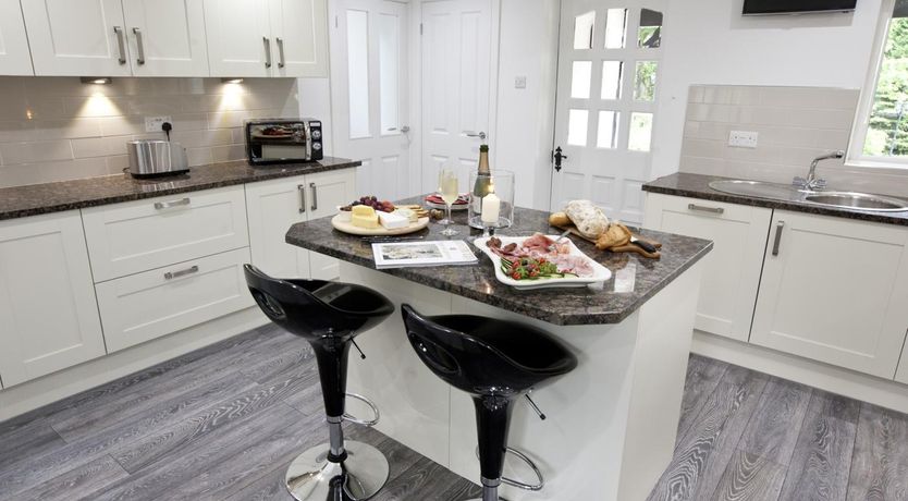 Photo of 4 Bed in Leathley