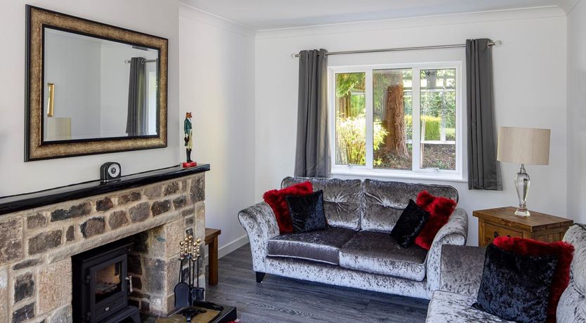 Photo of 4 Bed in Leathley