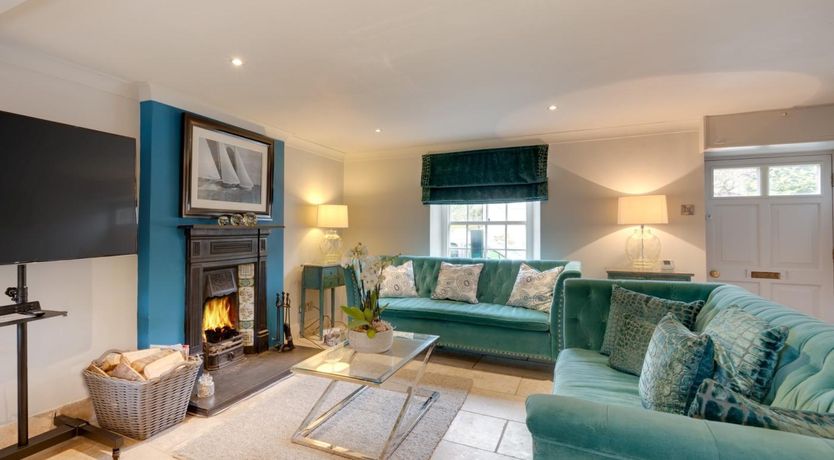 Photo of 6 Bed in Richmond