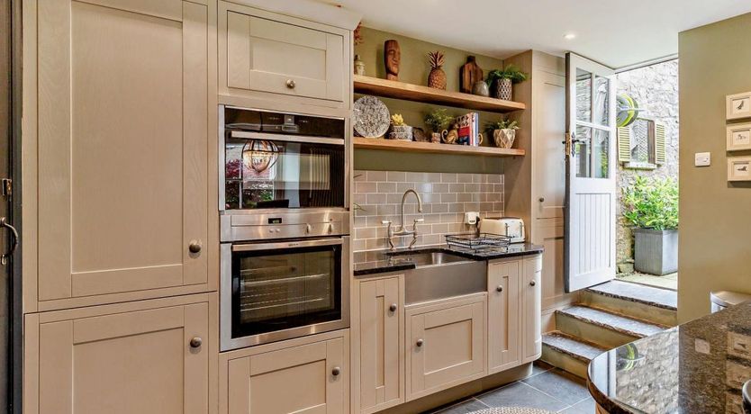 Photo of 2 Bed in Richmond