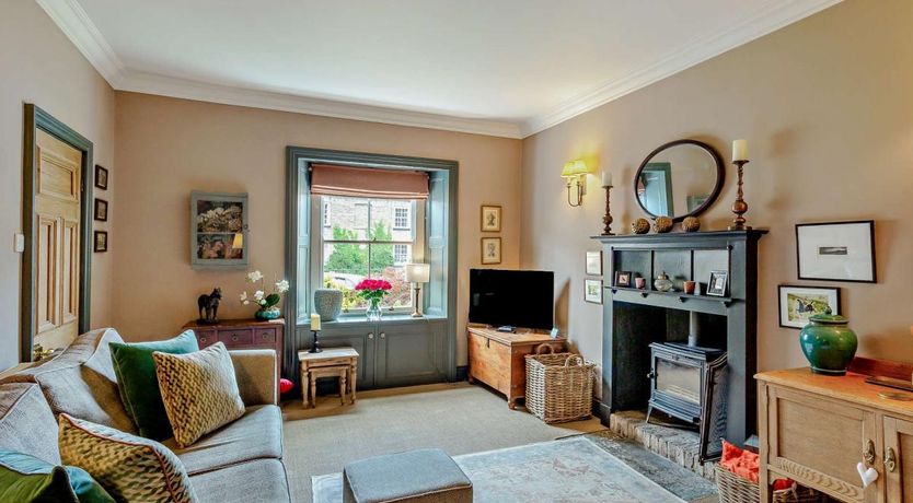 Photo of 2 Bed in Richmond