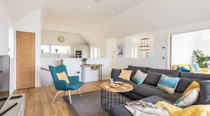 Photo of 4 Bed in Westward Ho