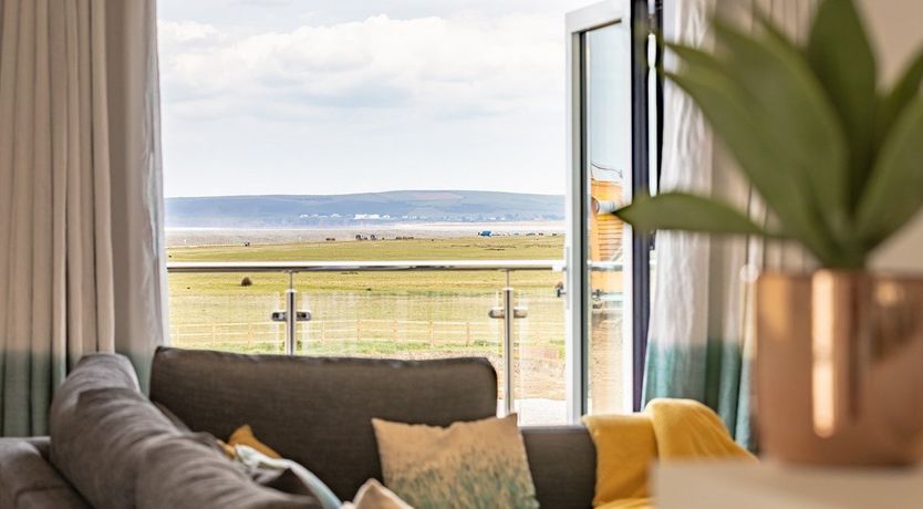 Photo of 4 Bed in Westward Ho