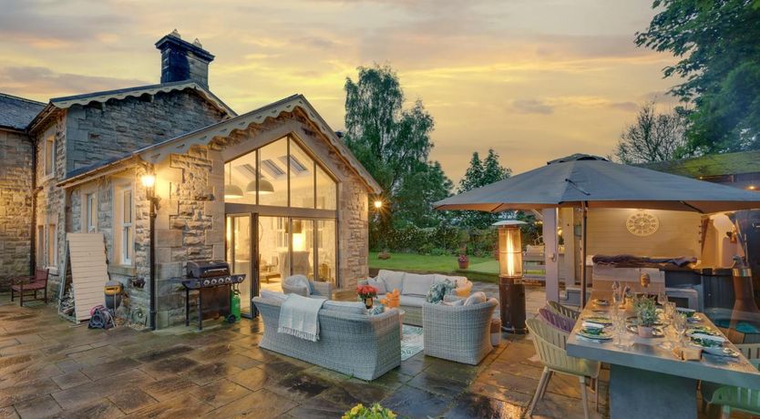 Photo of 3 Bed in Wensley Station