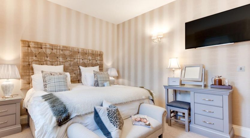 Photo of 3 Bed in Wensley Station