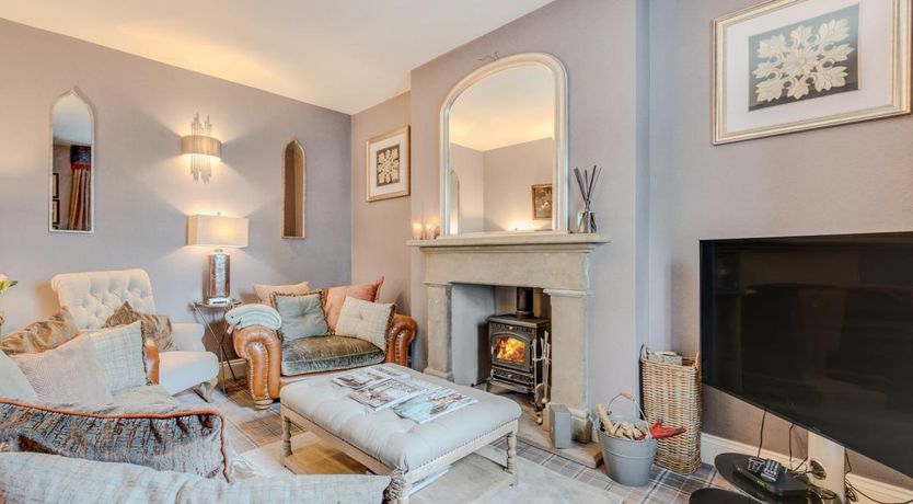 Photo of 3 Bed in Wensley Station