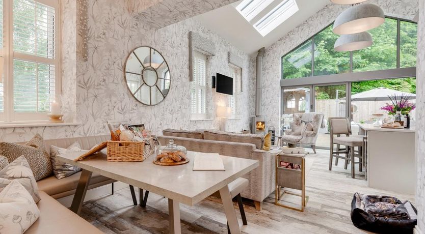 Photo of 3 Bed in Wensley Station