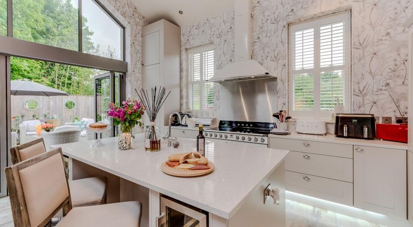 Photo of 3 Bed in Wensley Station