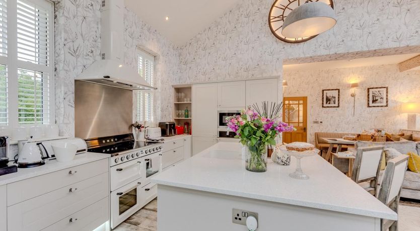 Photo of 3 Bed in Wensley Station