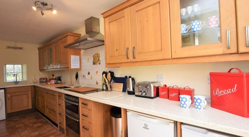 Photo of 4 Bed in Goodleigh