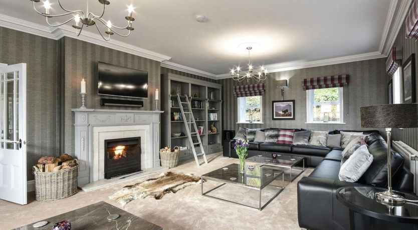 Photo of 6 Bed in Norwood