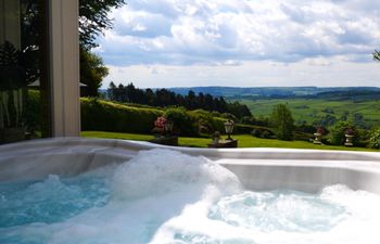 6 Bed in Otley Holiday Cottage