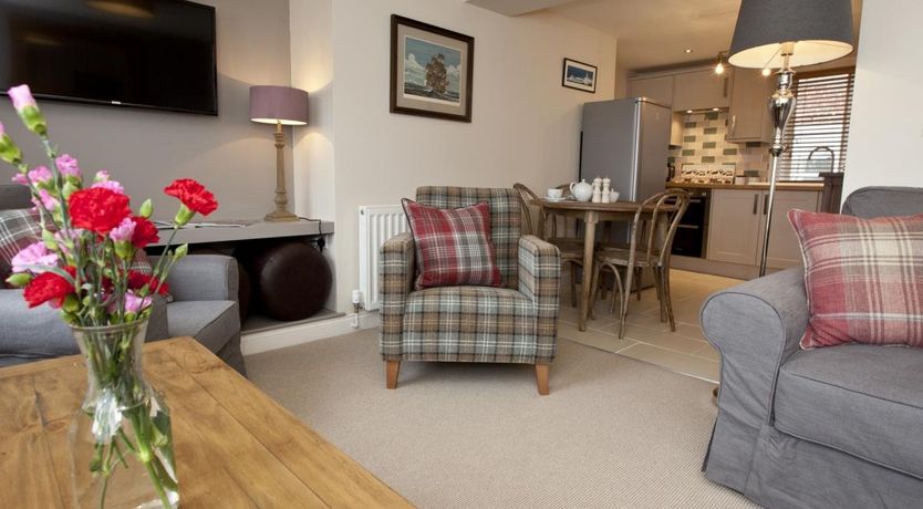 Photo of 2 Bed in Whitby