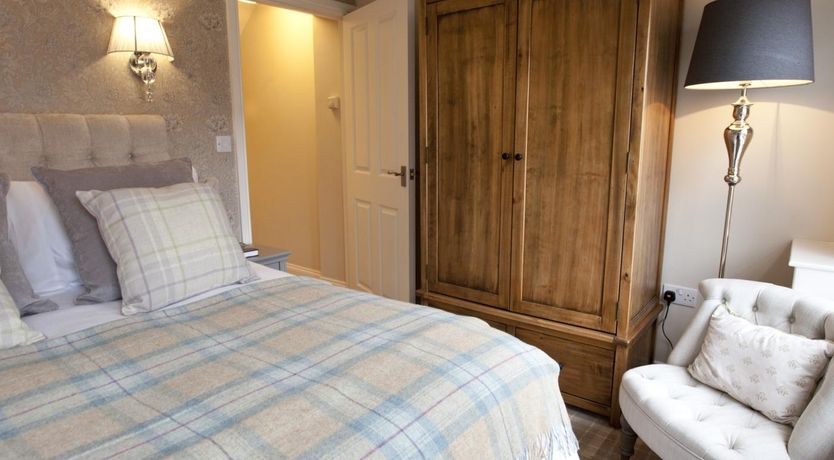 Photo of 2 Bed in Whitby