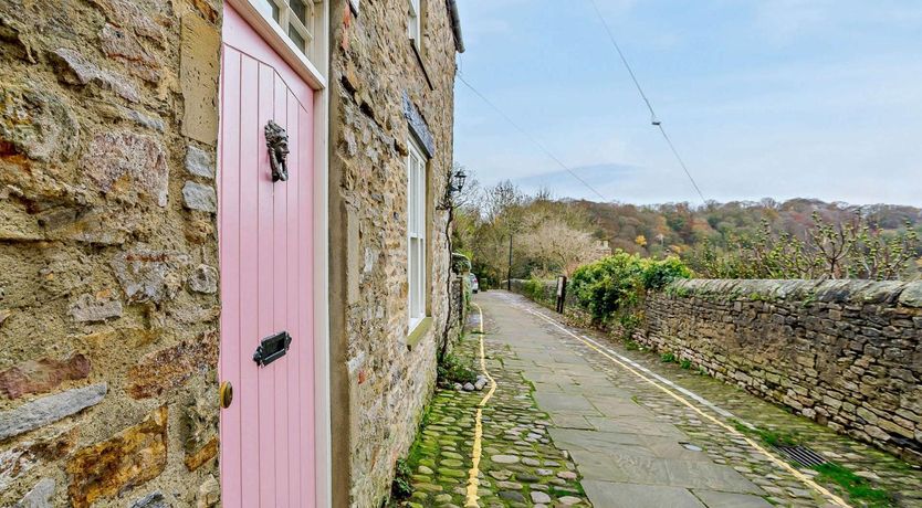 Photo of 3 Bed in Richmond