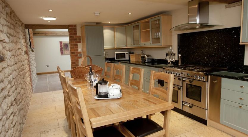 Photo of 4 Bed in Slingsby