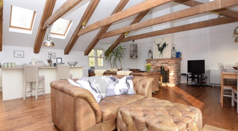 Photo of 5 Bed in Colintraive