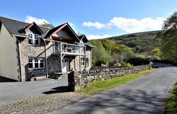 5 Bed in Colintraive Holiday Cottage