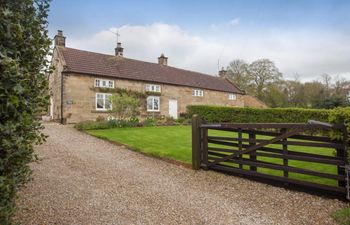 in Thimbleby (G0172) Holiday Cottage