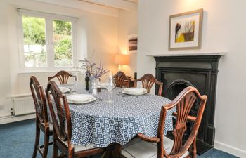 Clamoak Cottage Holiday Cottage