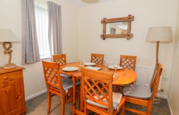 Mayfield Drive Holiday Cottage