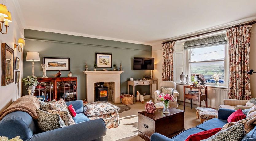 Photo of 3 Bed in Carlton