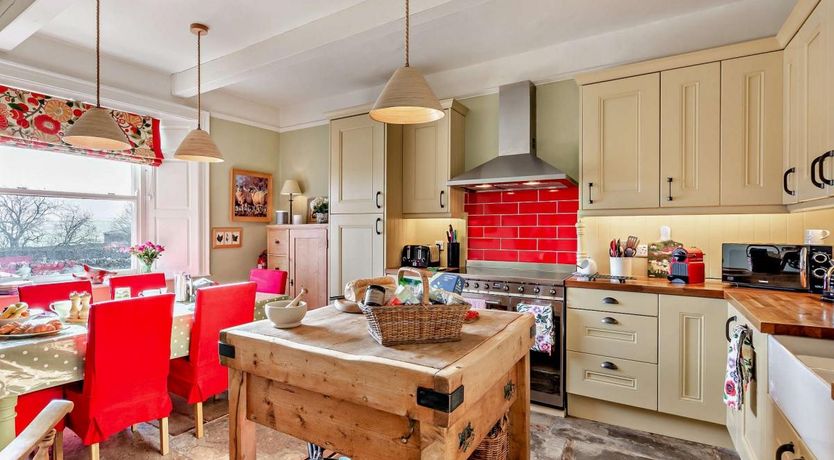 Photo of 3 Bed in Carlton