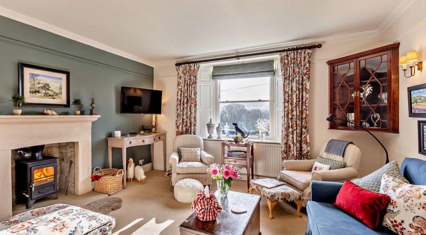 Photo of 3 Bed in Carlton