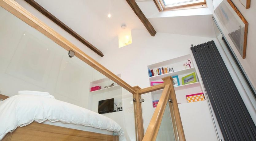 Photo of 1 Bed in Richmond