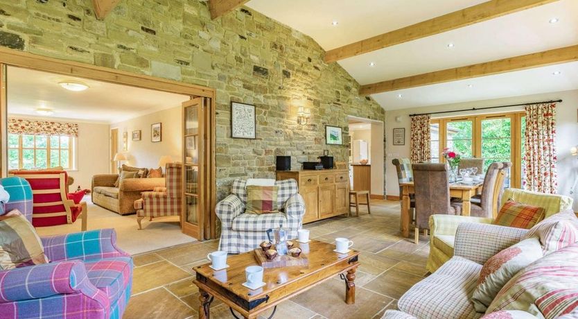 Photo of 4 Bed in Hackforth