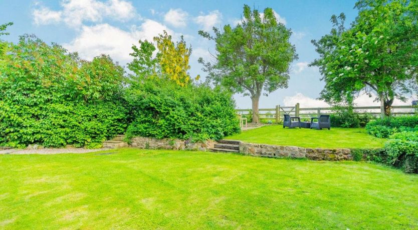 Photo of 4 Bed in Hackforth