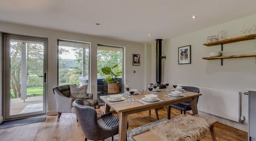 Photo of 3 Bed in Norwood