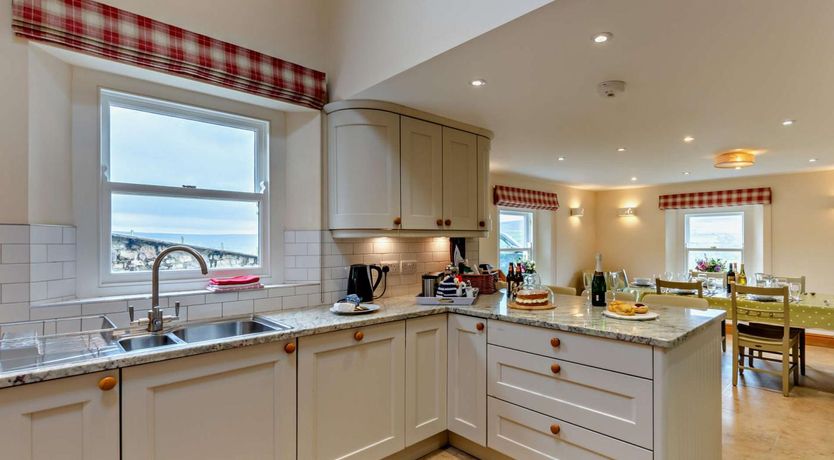 Photo of 4 Bed in Richmond