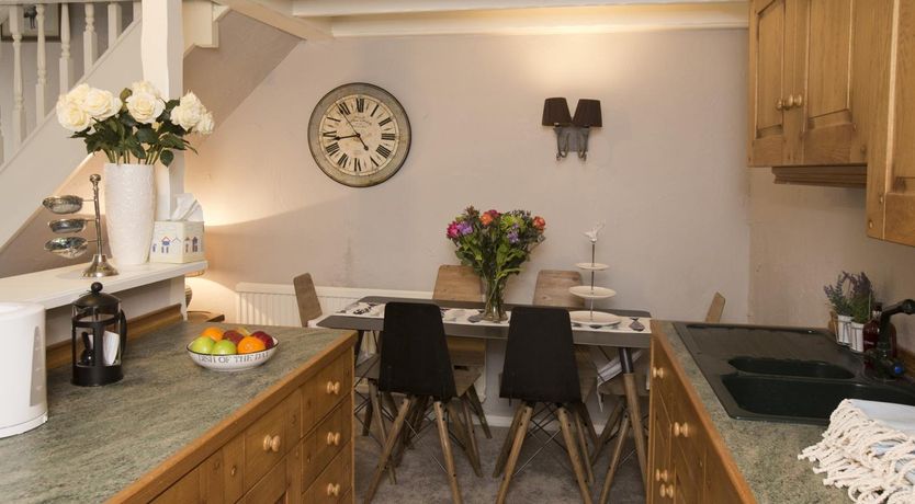 Photo of 2 Bed in Sandsend